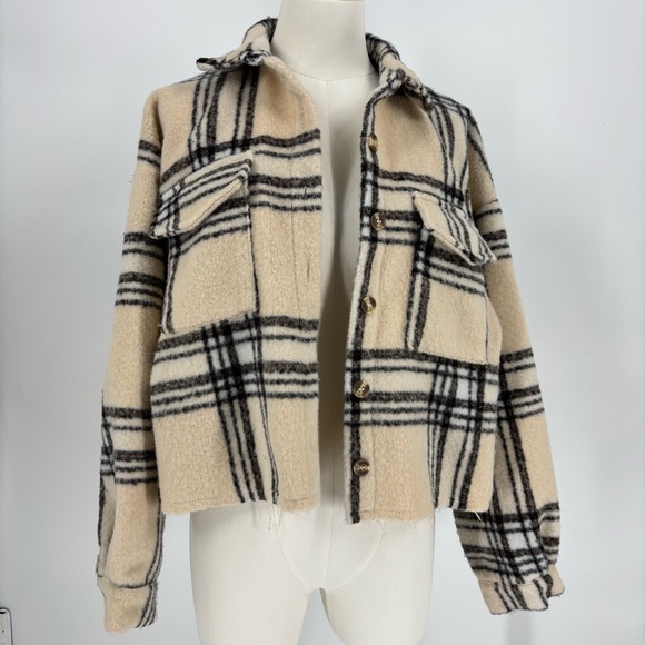 Plaid Cream and Black Utility Jacket - Picture 1 of 5